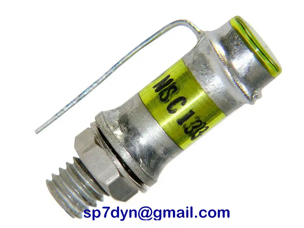 Trimmer Piston Capacitor 0.8