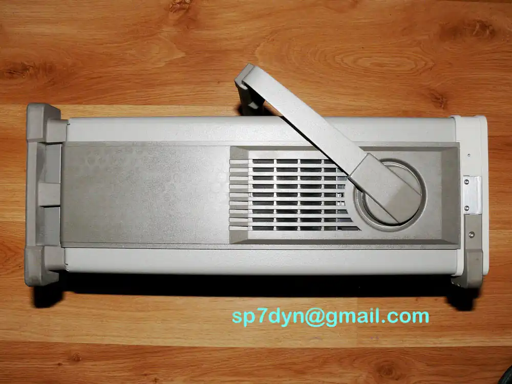 HP8563E HP85620A 9KHz-26.5GHz - Image 6