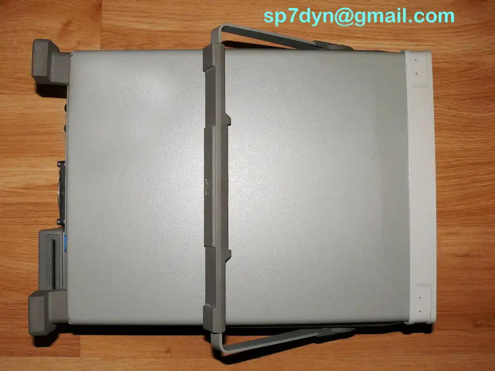 HP8563E HP85620A 9KHz-26.5GHz - Image 9