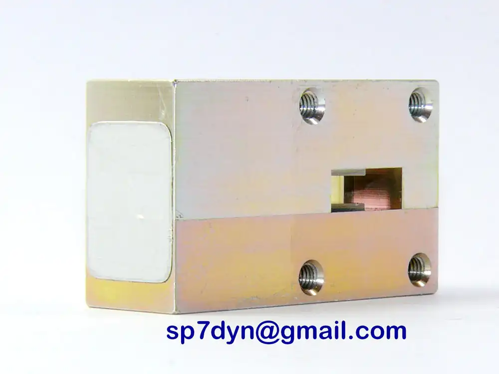 WR42 Waveguide Isolator 24GHz - Image 6